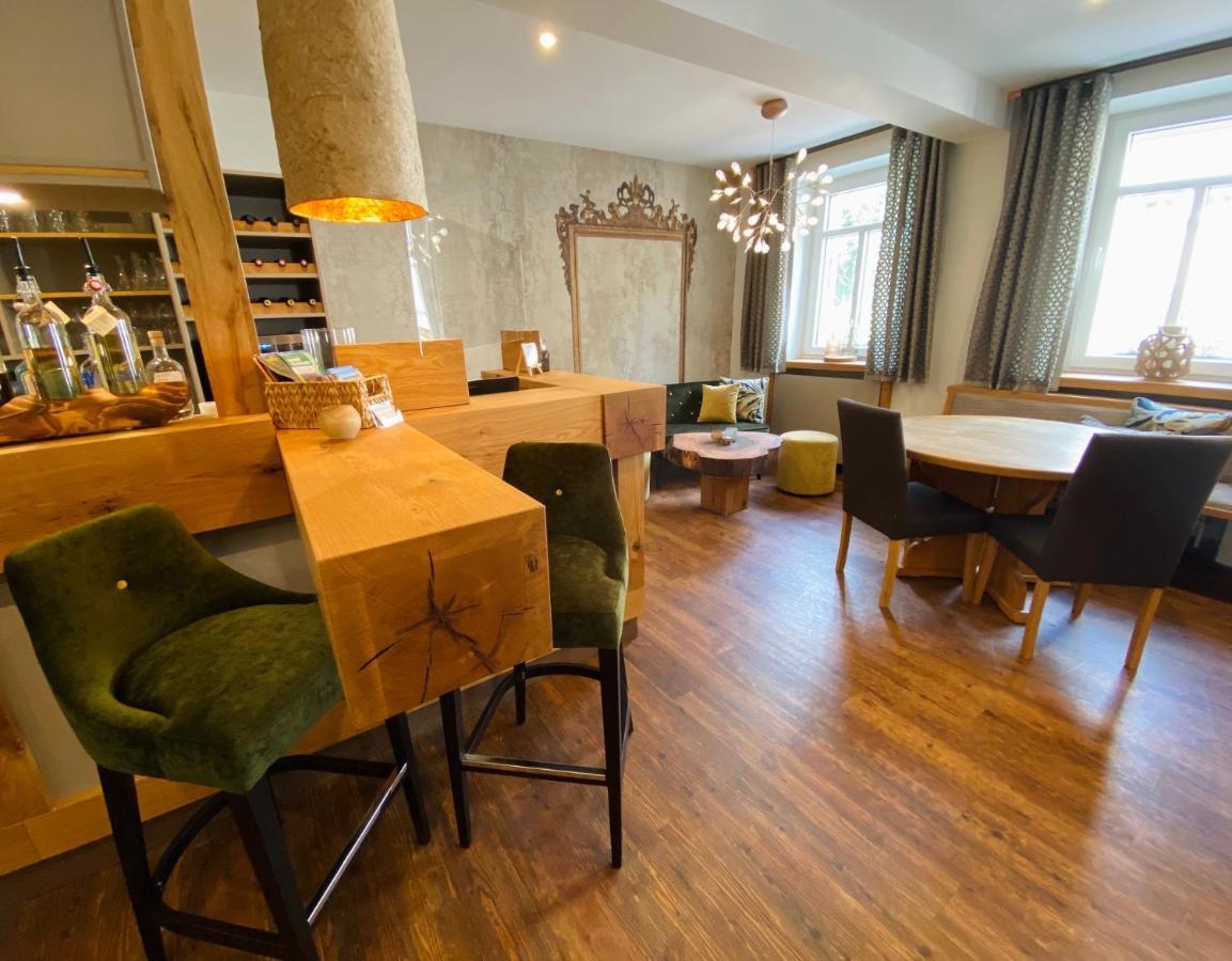 Landgasthaus & Hotel Zur Krone Dahn Dış mekan fotoğraf