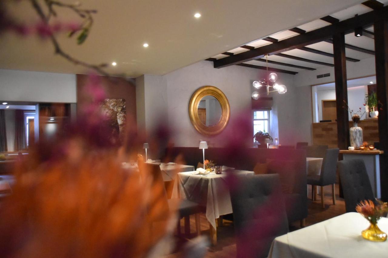 Landgasthaus & Hotel Zur Krone Dahn Dış mekan fotoğraf